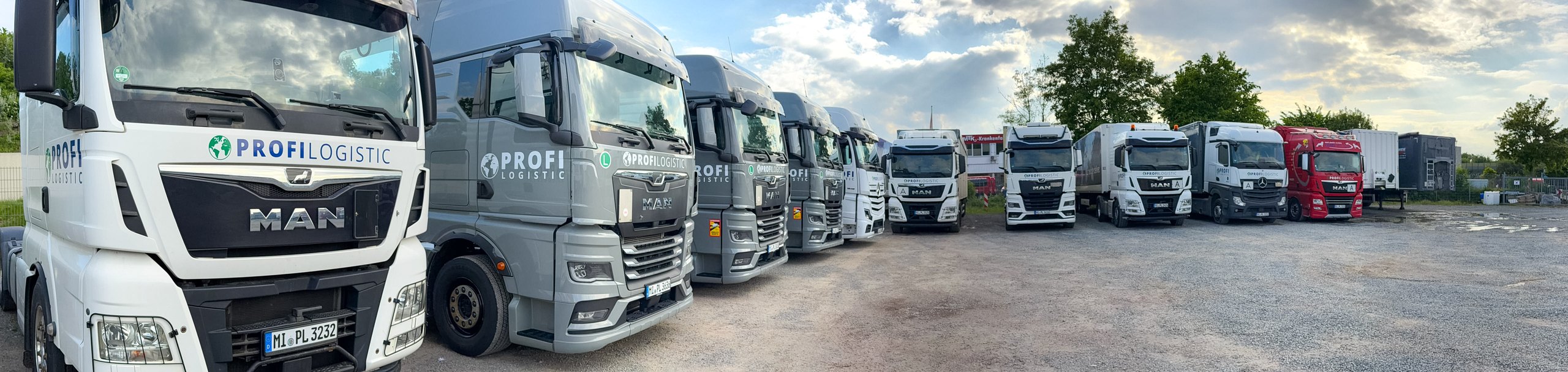 Profi Logistic Flotte auf dem Betriebshof